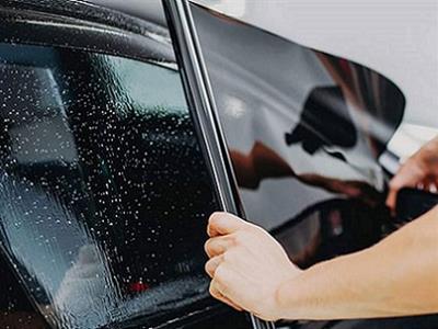 نصب برچسب دودی شیشه ماشین